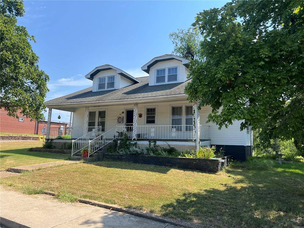 Doniphan, MO 63935,712 Vine