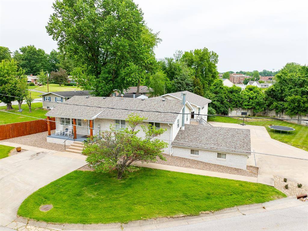Hannibal, MO 63401,3930 Commanche AVE