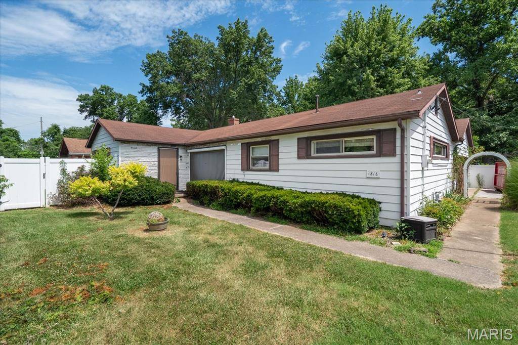 Belleville, IL 62221,1816 N Belt