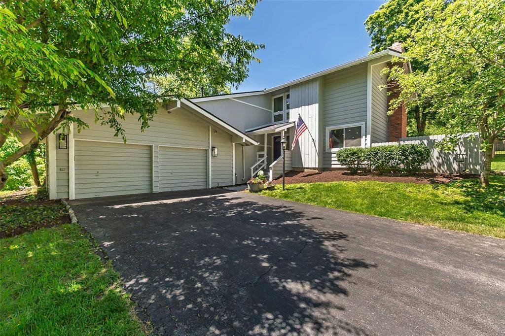 Des Peres, MO 63131,12859 Whitehorse LN