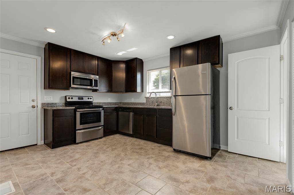Arnold, MO 63010,2273 Summit DR
