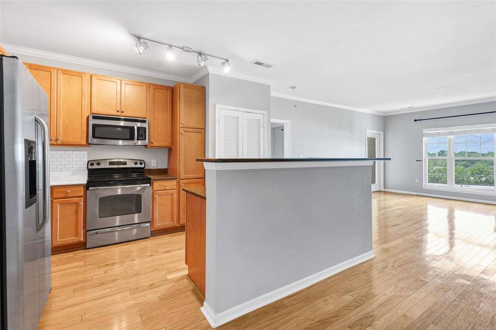 Brentwood, MO 63144,1270 Strassner DR #3404