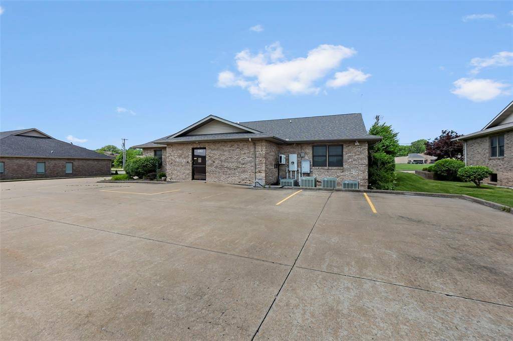 Cape Girardeau, MO 63703,340 S Broadview ST