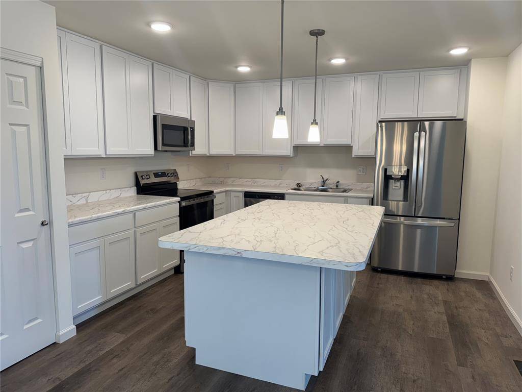 St Charles, MO 63301,3052 Pirogue ST