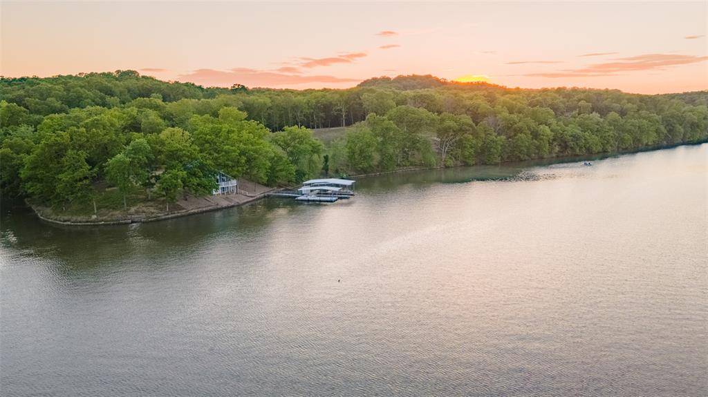 Sunrise Beach, MO 65079,439 Beacon Point