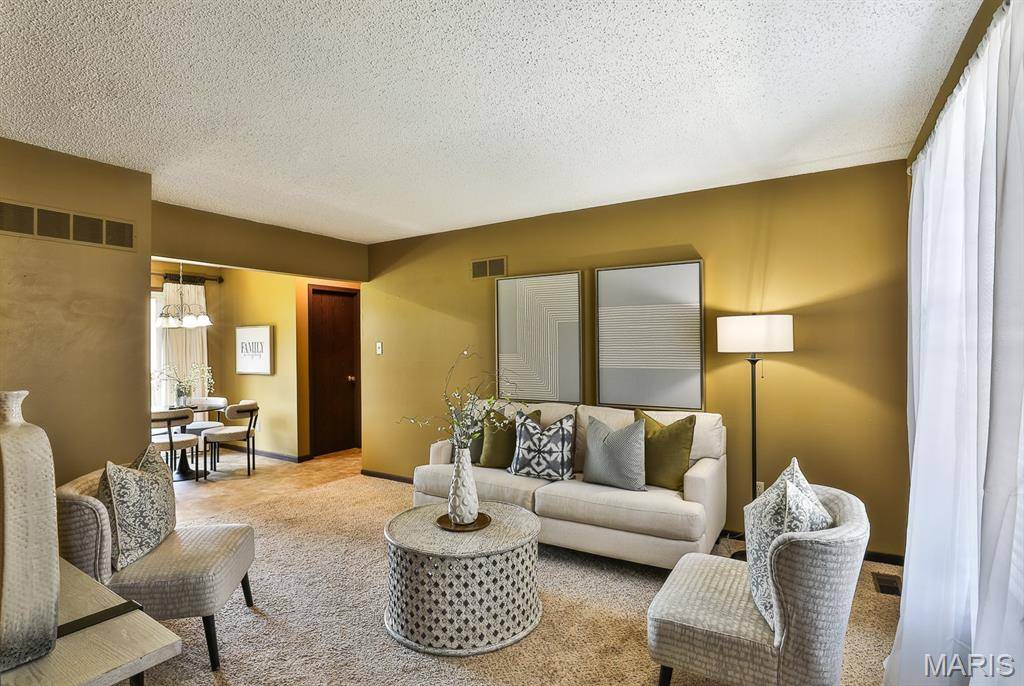 St Peters, MO 63376,2223 Highland Hill DR #E
