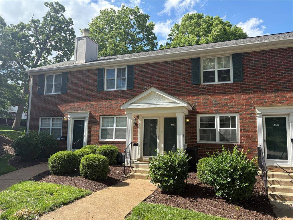 St Louis, MO 63144,1457 Bobolink PL
