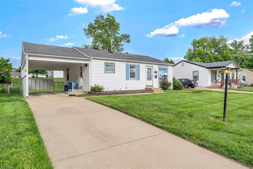 Maryland Heights, MO 63043,12124 Bennington PL
