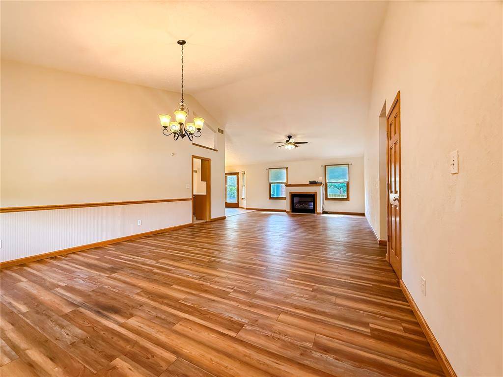 Ste Genevieve, MO 63670,425 Sycamore Drive