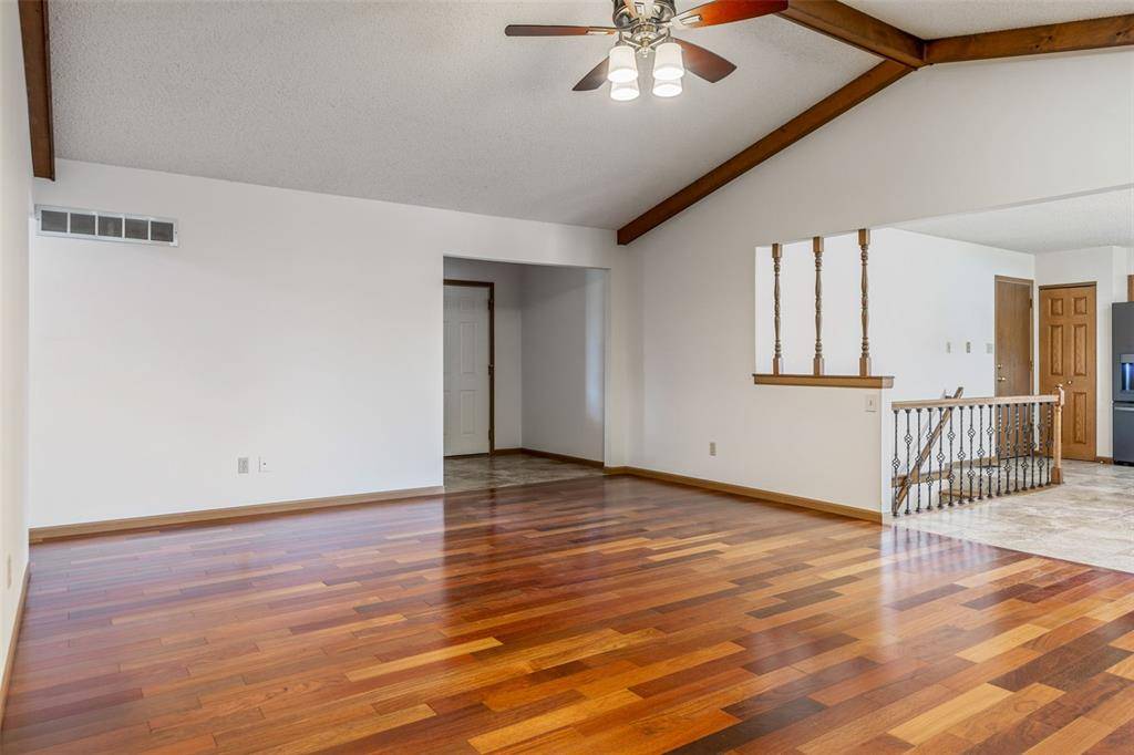 Unincorporated, MO 63304,1101 Claycrest DR