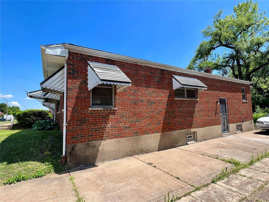 St Louis, MO 63115,4418 DRYDEN AVE
