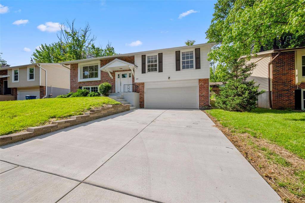 Ballwin, MO 63021,412 Sorrento DR