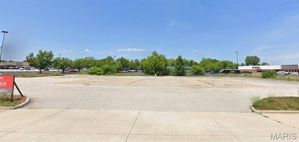 St Charles, MO 63301,3735 Harry S Truman BLVD