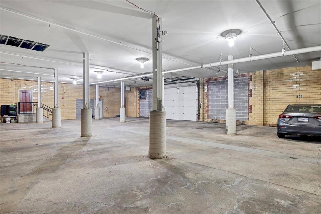 St Louis, MO 63103,1720 Chouteau AVE #110