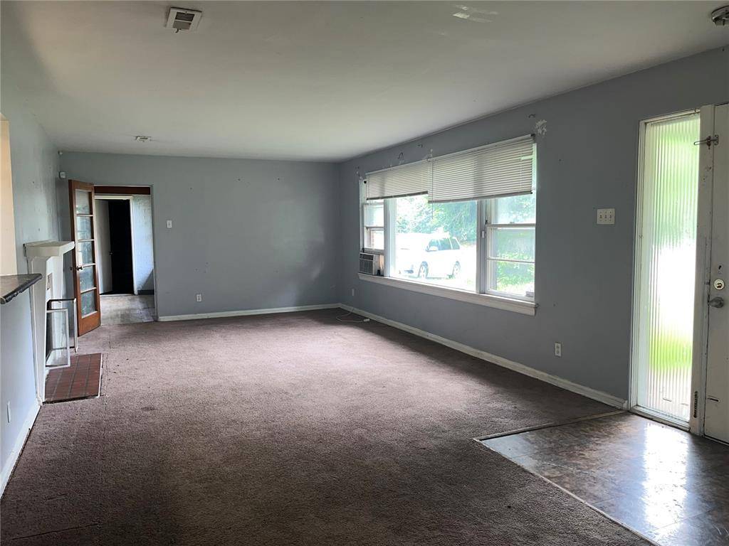 Riverview, MO 63136,10000 Knollcrest DR