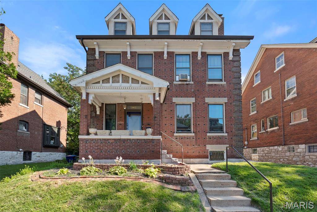 St Louis, MO 63110,3817 Castleman AVE