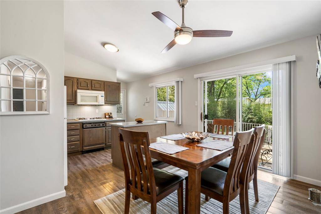 Florissant, MO 63033,1090 Apache DR
