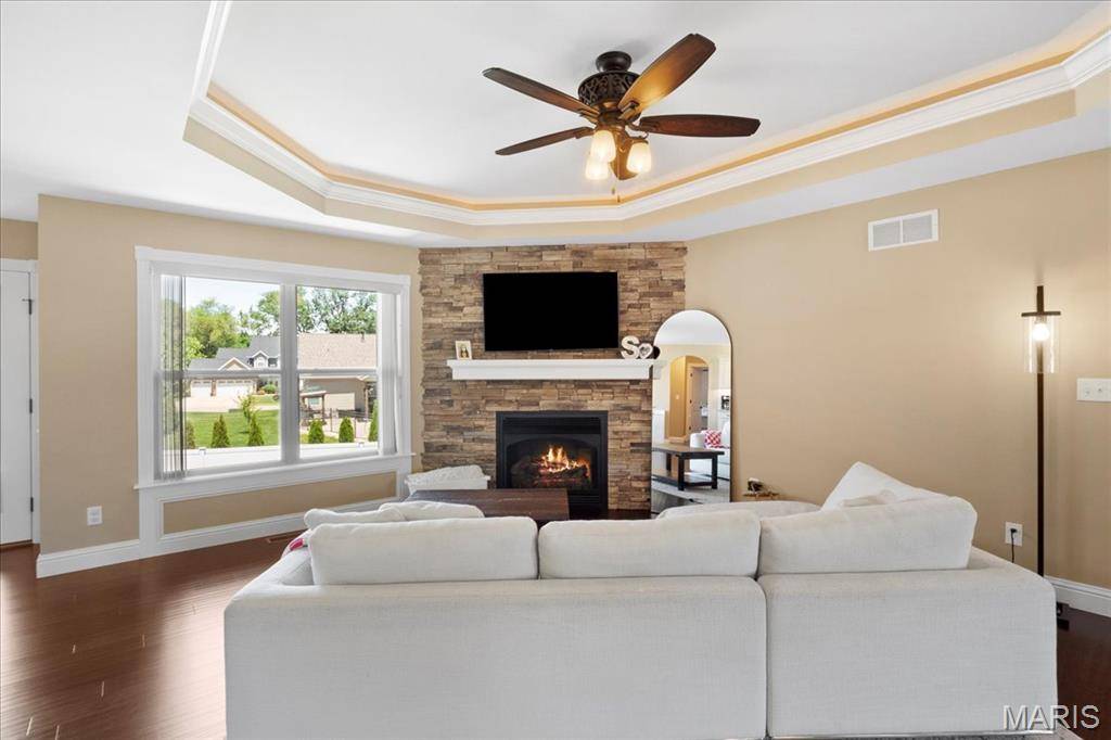 St Jacob, IL 62281,8743 Cardinal Creek DR