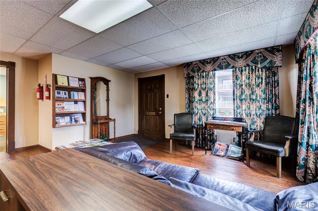 Florissant, MO 63031,330 Rue Saint Francois ST