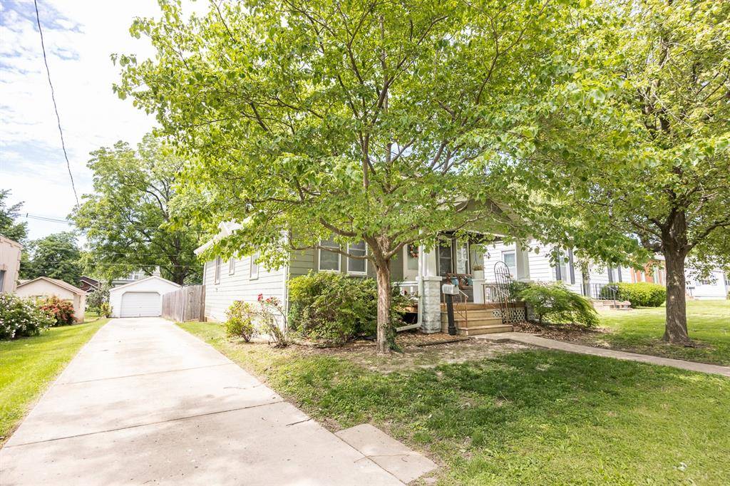 Belleville, IL 62226,117 N 40th ST