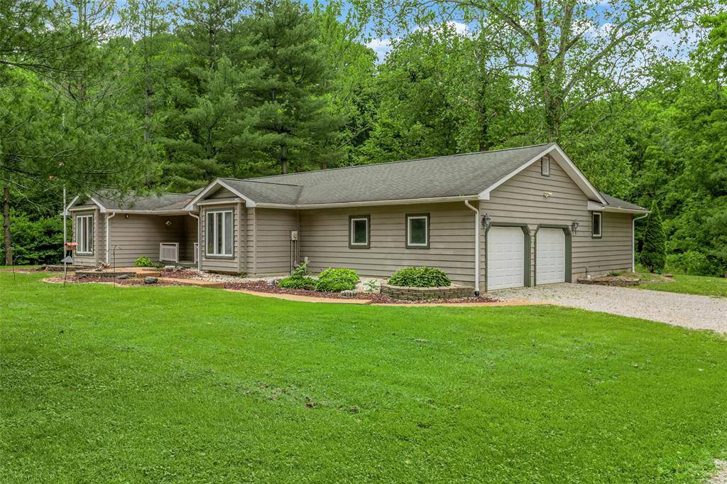 Caseyville, IL 62232,1084 E O'Fallon DR