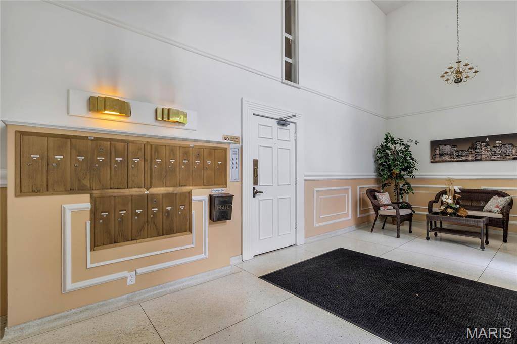 Chesterfield, MO 63017,15009 Claymoor CT #11