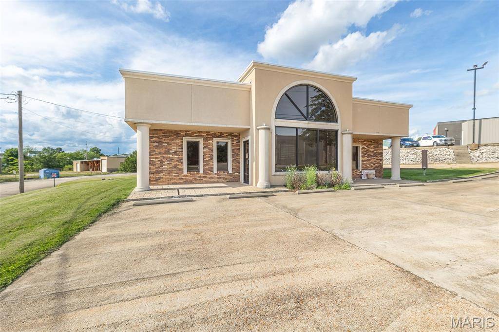 Poplar Bluff, MO 63901,2505 & 2507 Three Rivers Blvd