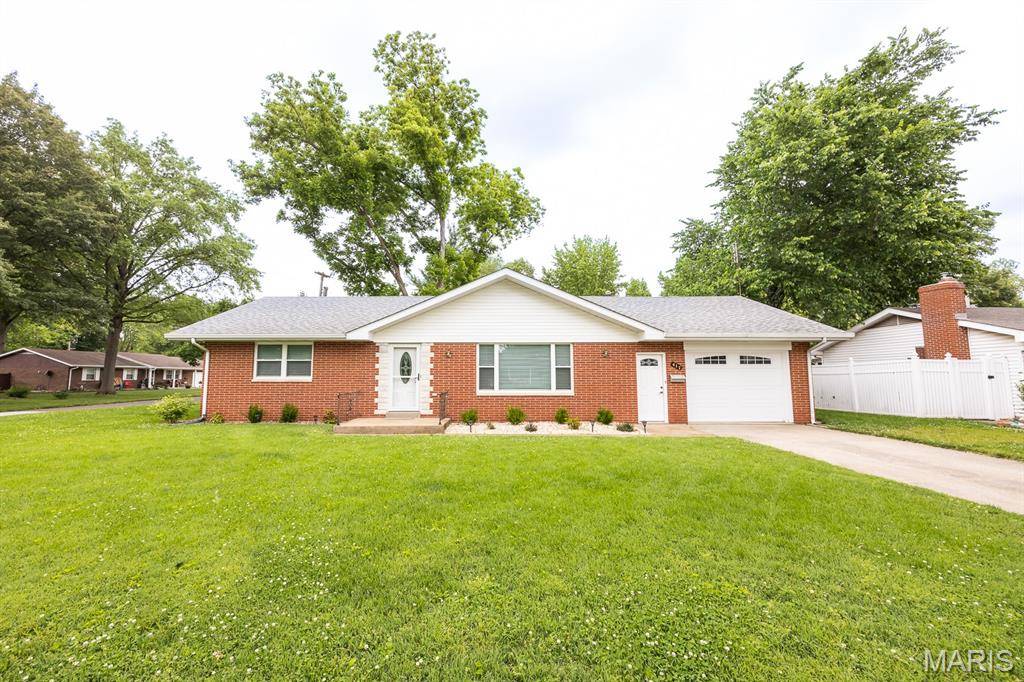 Mascoutah, IL 62258,417 Poplar