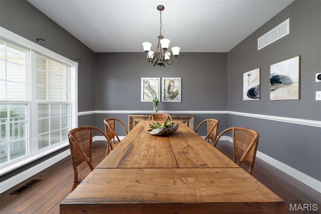 Wentzville, MO 63385,611 Derek DR