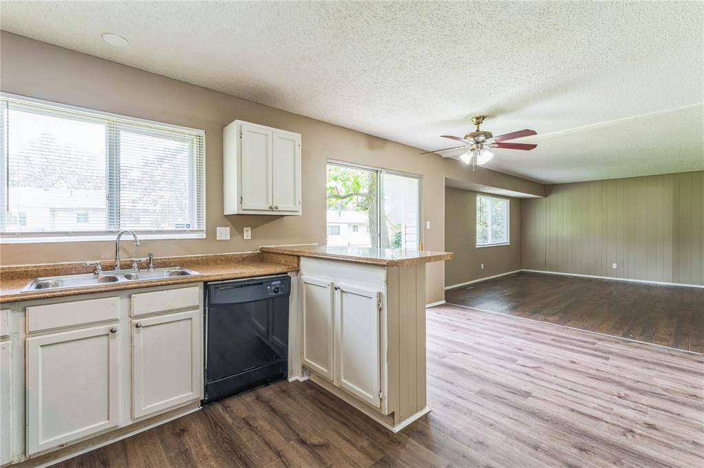 Florissant, MO 63033,6250 Pennyrich CT