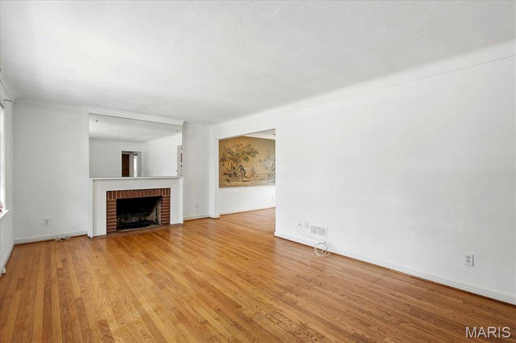 St Louis, MO 63123,7054 Eichelberger