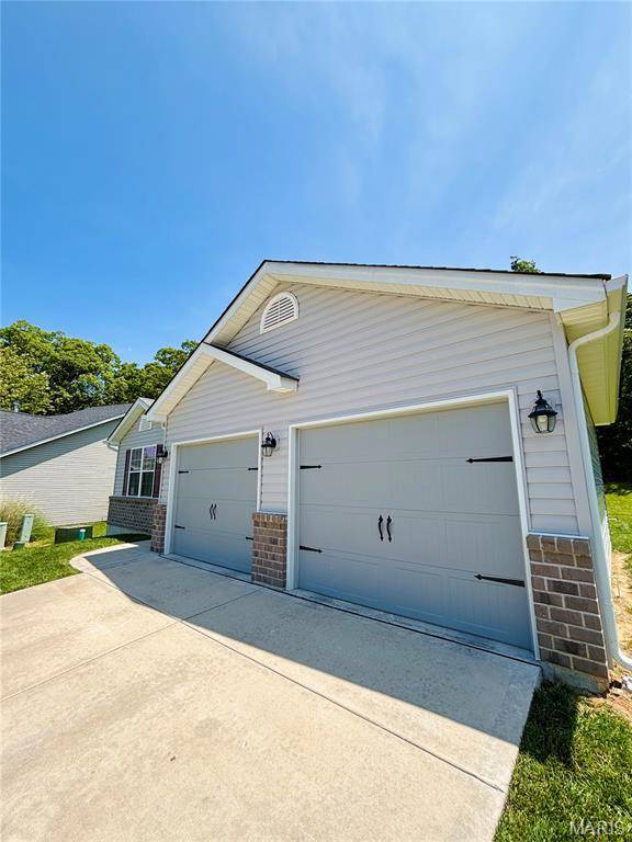 Wright City, MO 63390,590 Indian Lake DR