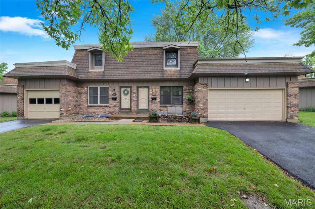 Maryland Heights, MO 63043,2457 Charente DR