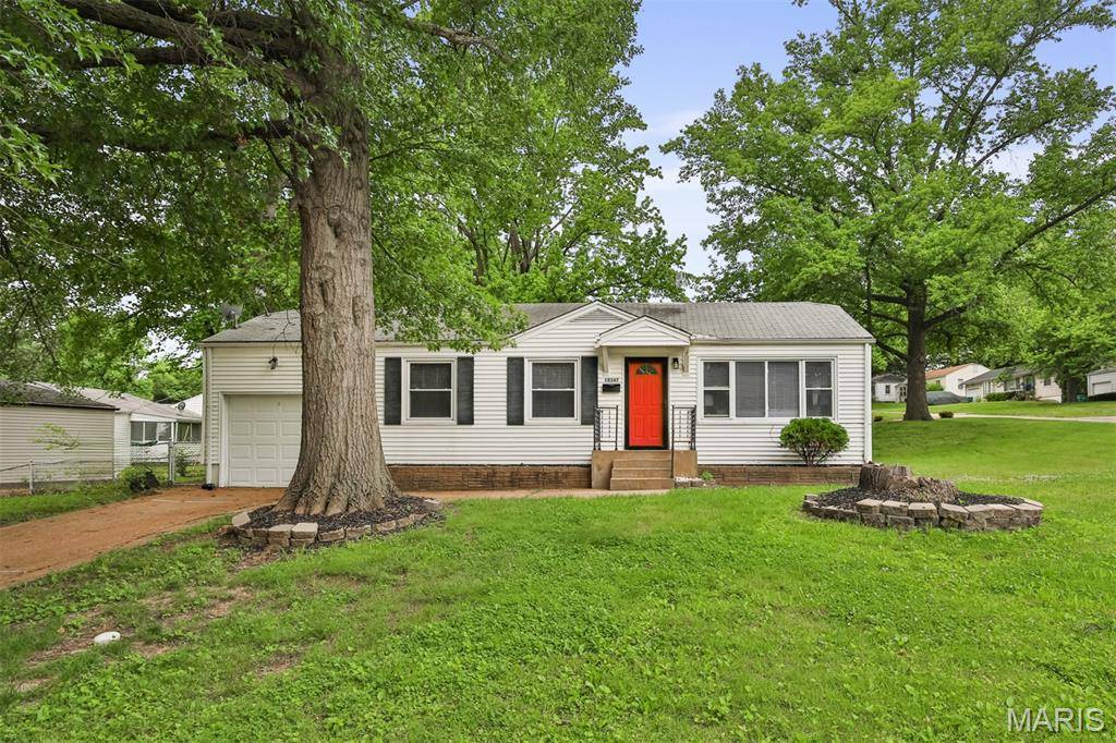 Bellefontaine Nghbrs, MO 63137,10347 Ashbrook DR