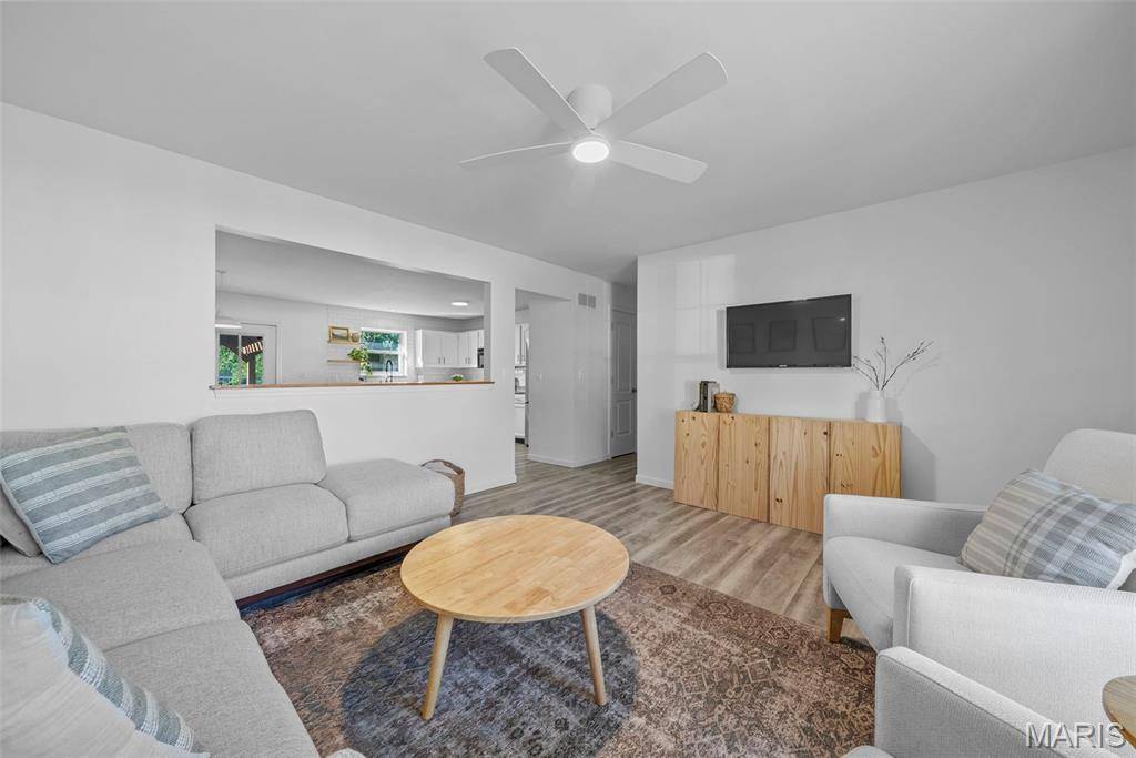 St Peters, MO 63304,637 Bull Valley DR