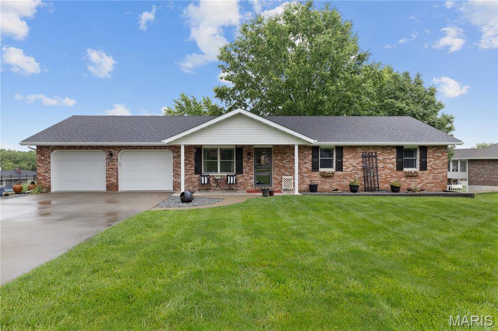 Linn, MO 65051,109 N Linnwood DR