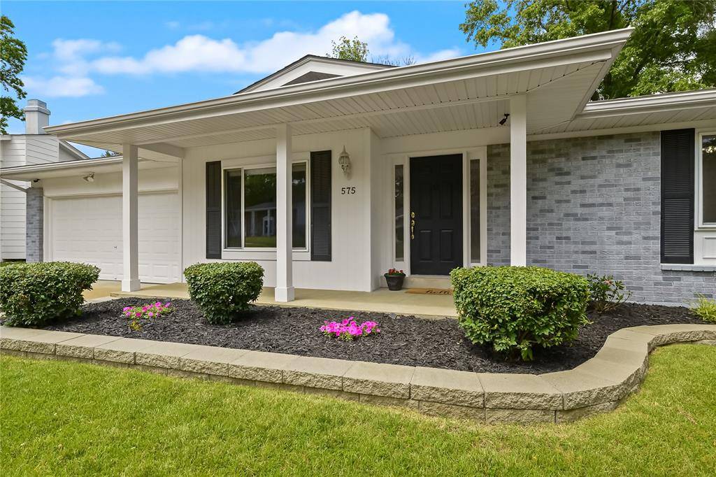 Ballwin, MO 63021,575 Goldwood DR