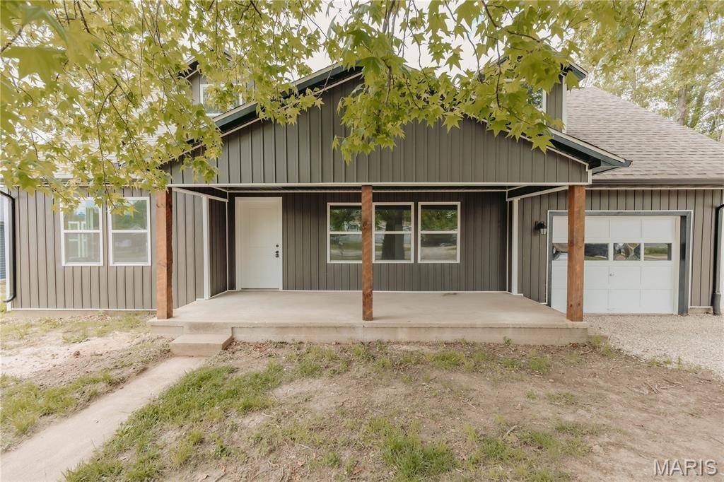 Dixon, MO 65459,506 W 4th ST