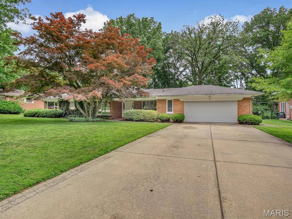 Belleville, IL 62221,68 Carnation DR