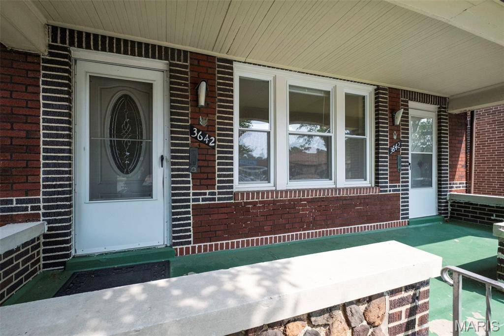 St Louis, MO 63109,3642 Watson RD
