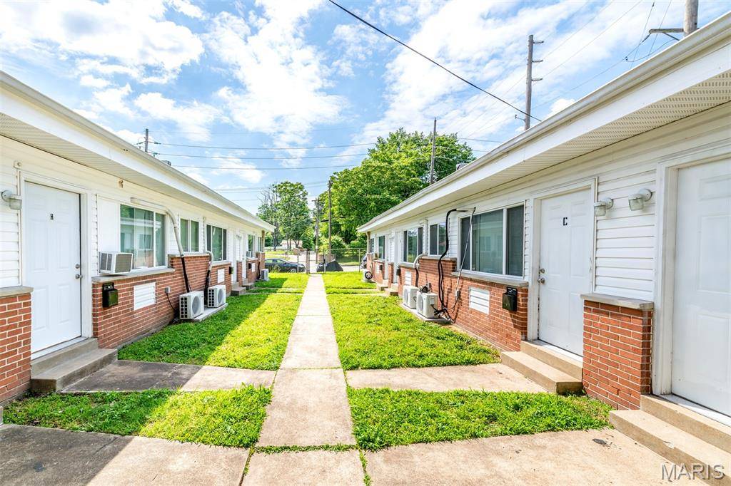 St Louis, MO 63130,1068 Sutter AVE