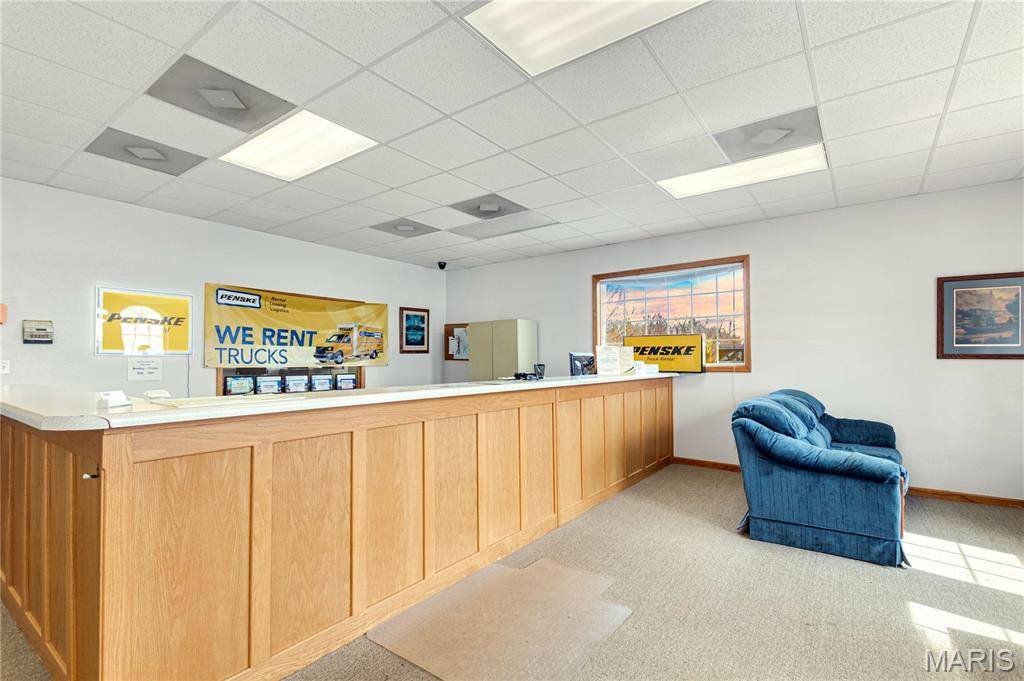 St Robert, MO 65584,380 Saint Robert Outer RD