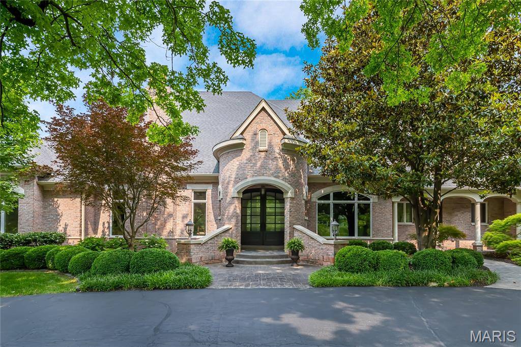 Town And Country, MO 63141,349 Conway Hill RD