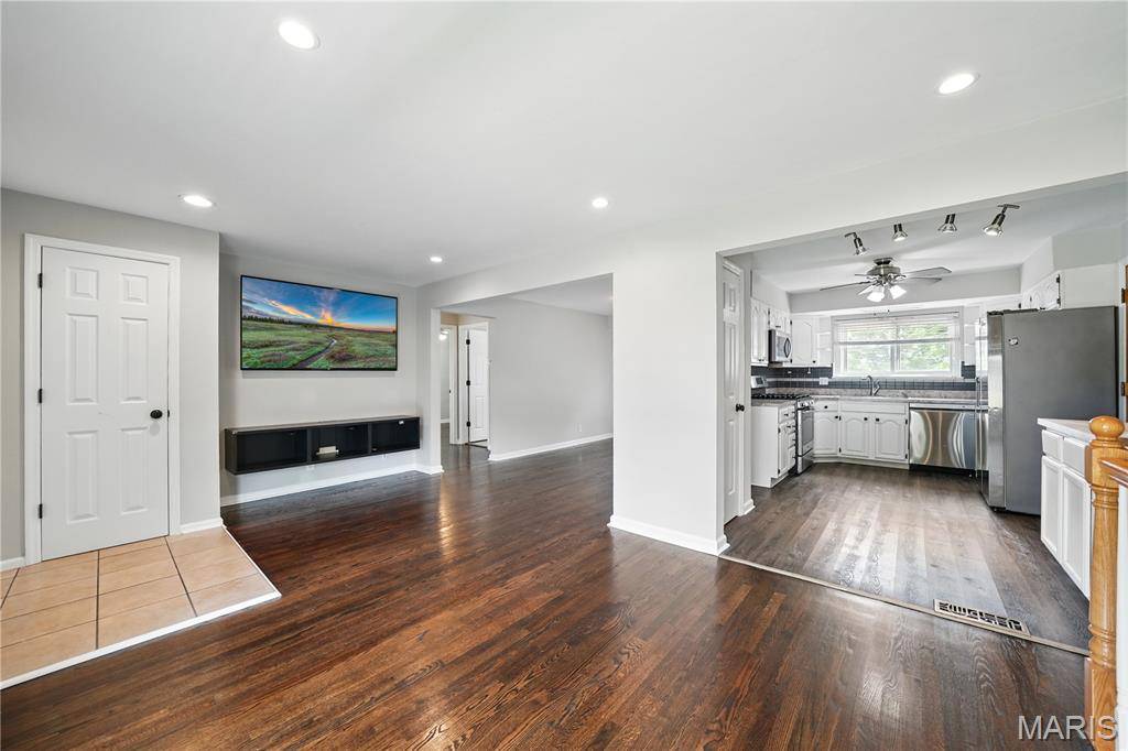 Affton, MO 63123,9800 Lakeford LN