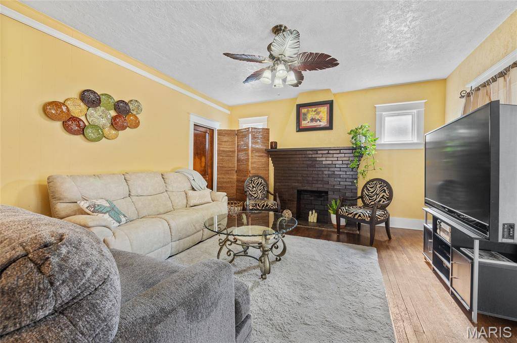 Wood River, IL 62095,639 Madison AVE