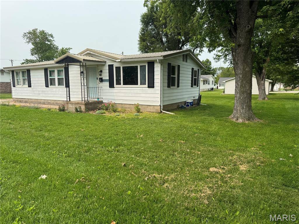 Bowling Green, MO 63334,516 S 12th ST