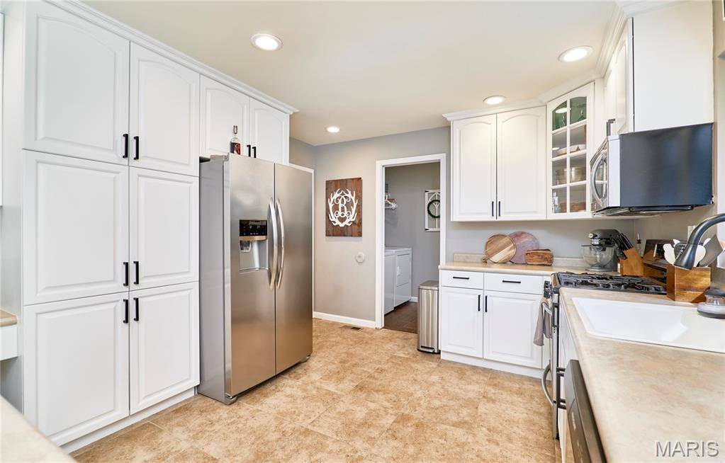 St Louis, MO 63129,7011 Chalkstone RD
