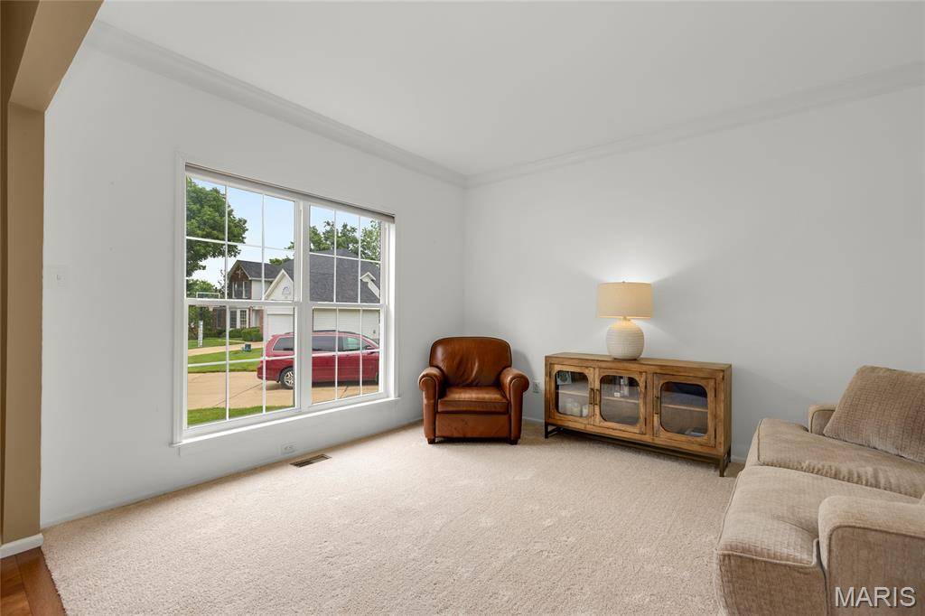 St Louis, MO 63129,2609 Towne Oaks DR