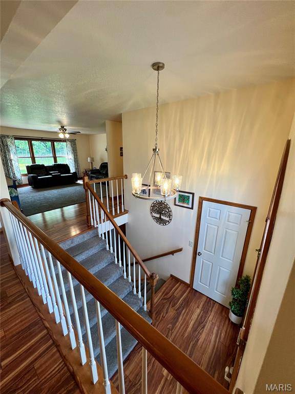 Hannibal, MO 63401,200 Hummingbird LN