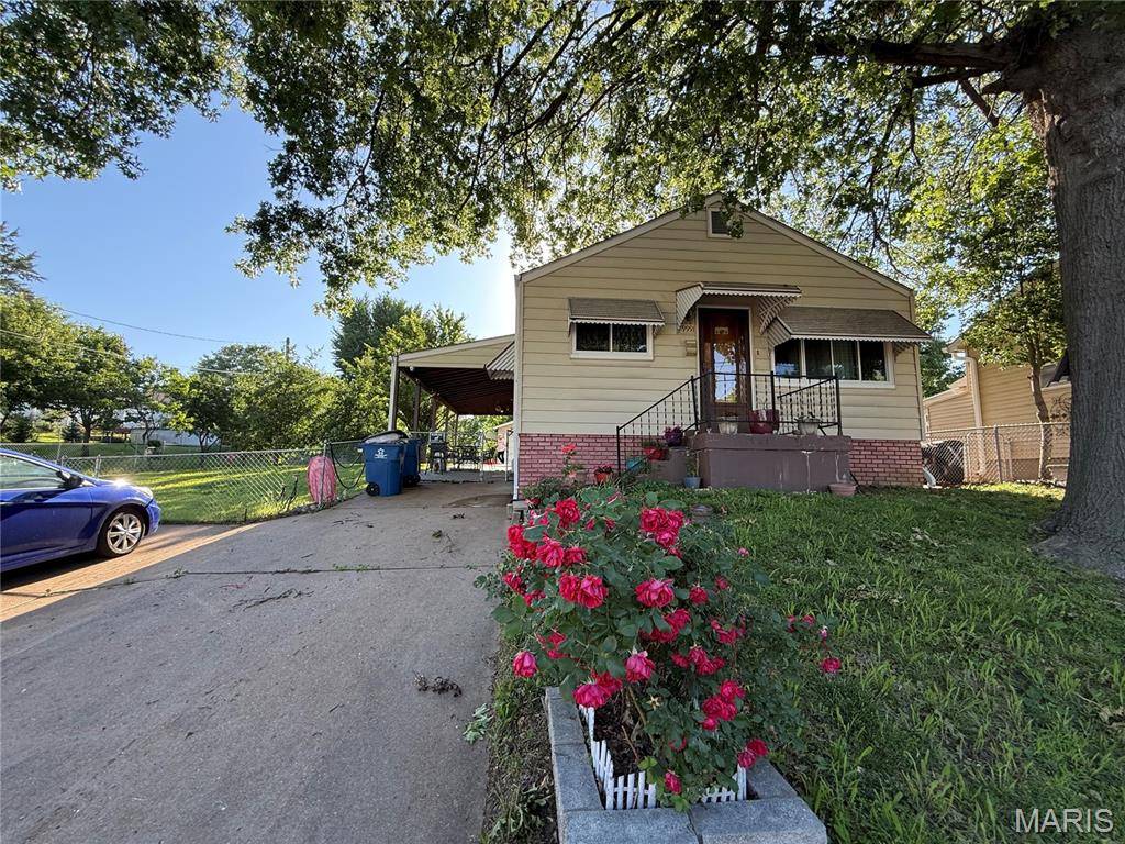 St Louis, MO 63125,9991 Meadow AVE